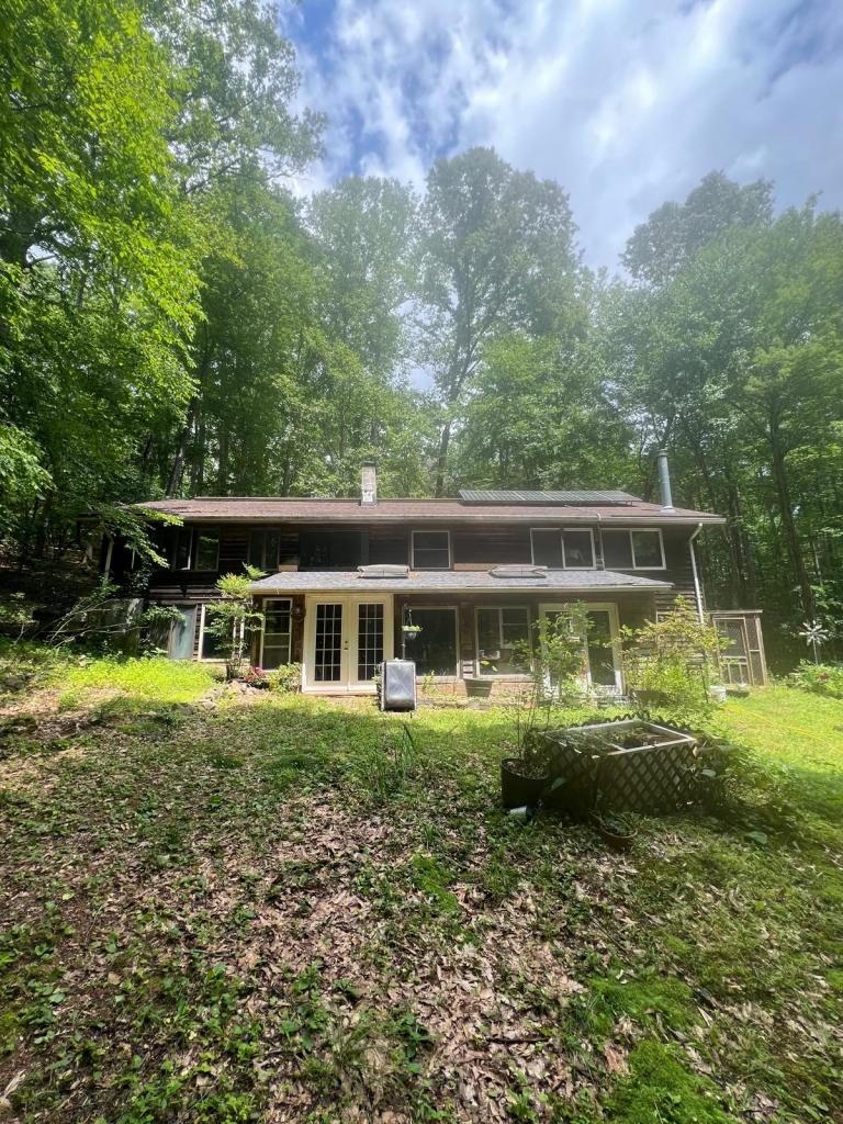 Pam's magical off-the-grid home